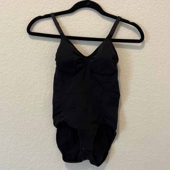 SKIMS Intimates & Sleepwear Skims Sculpting Brief Bodysuit With